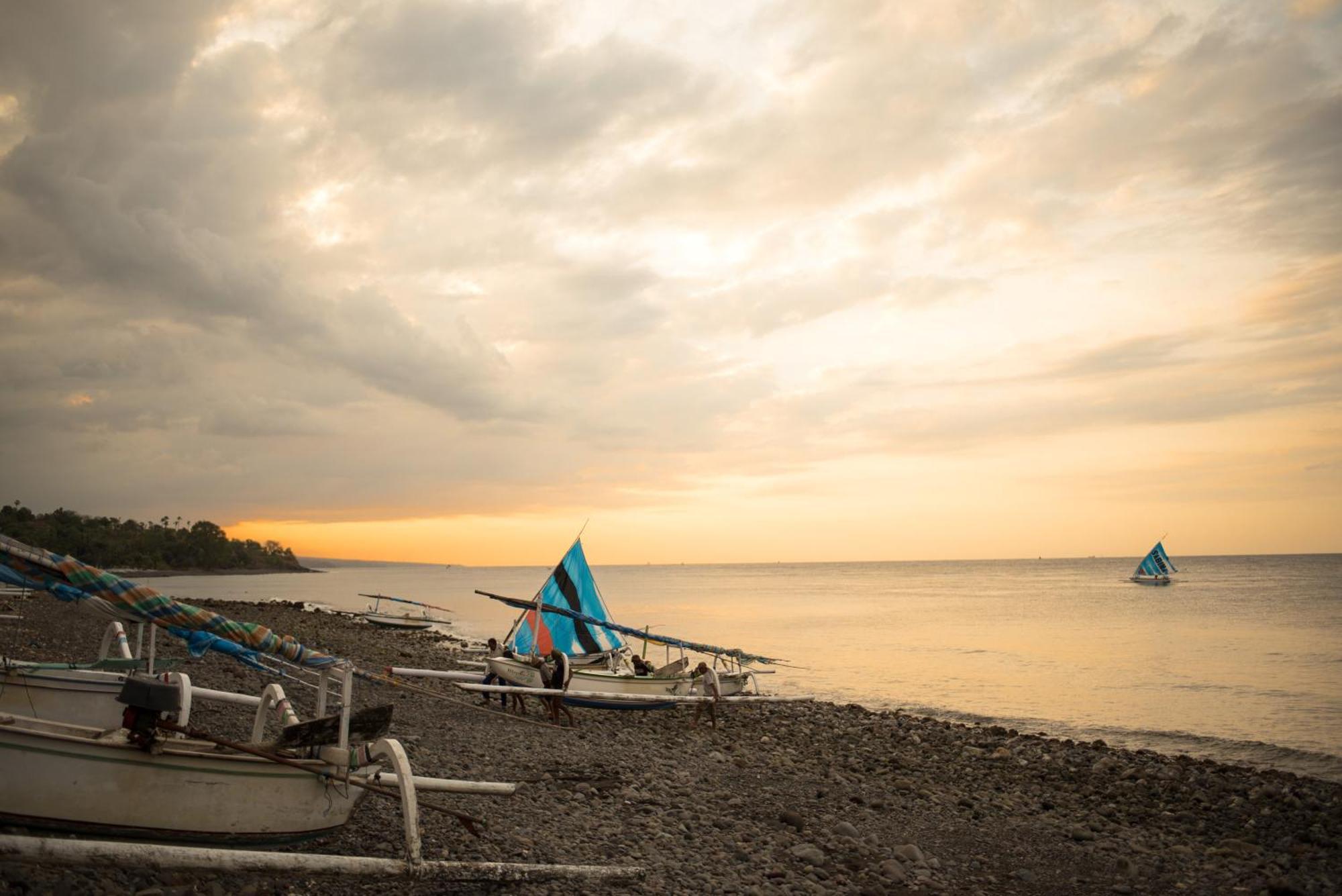 Arya Amed Beach Resort And Dive Center Esterno foto