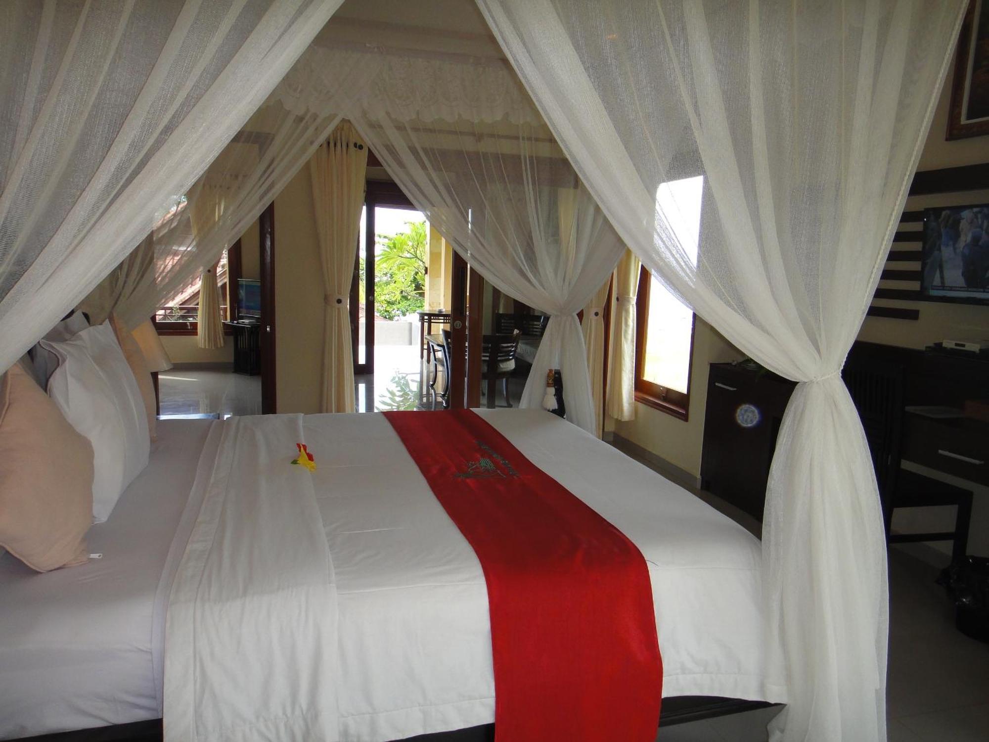 Arya Amed Beach Resort And Dive Center Esterno foto