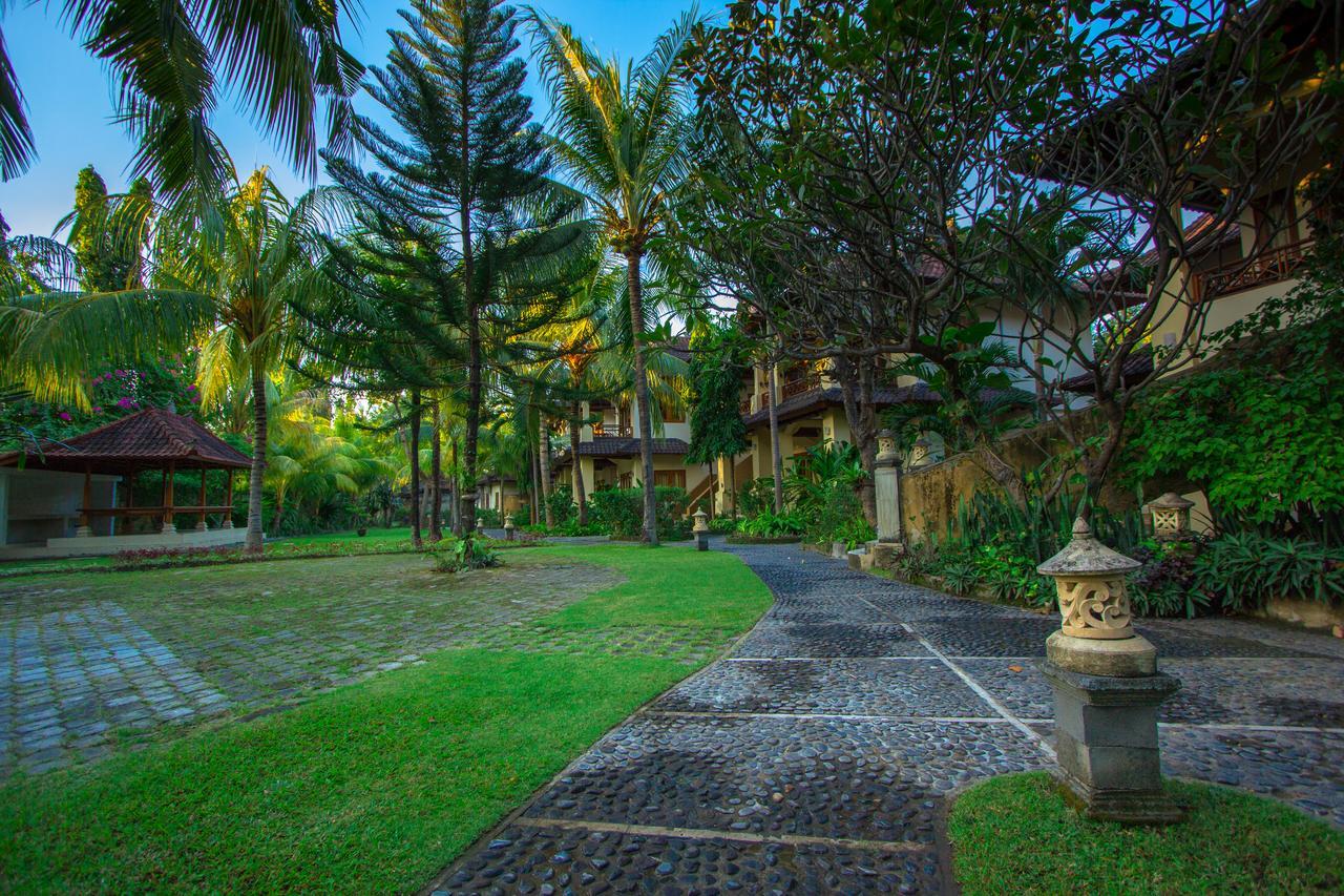 Arya Amed Beach Resort And Dive Center Esterno foto