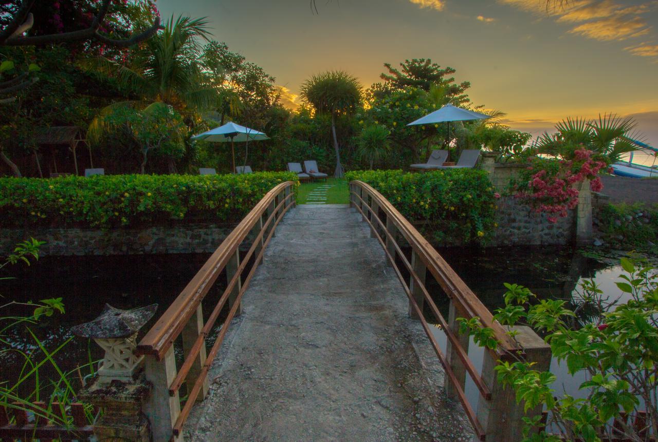 Arya Amed Beach Resort And Dive Center Esterno foto