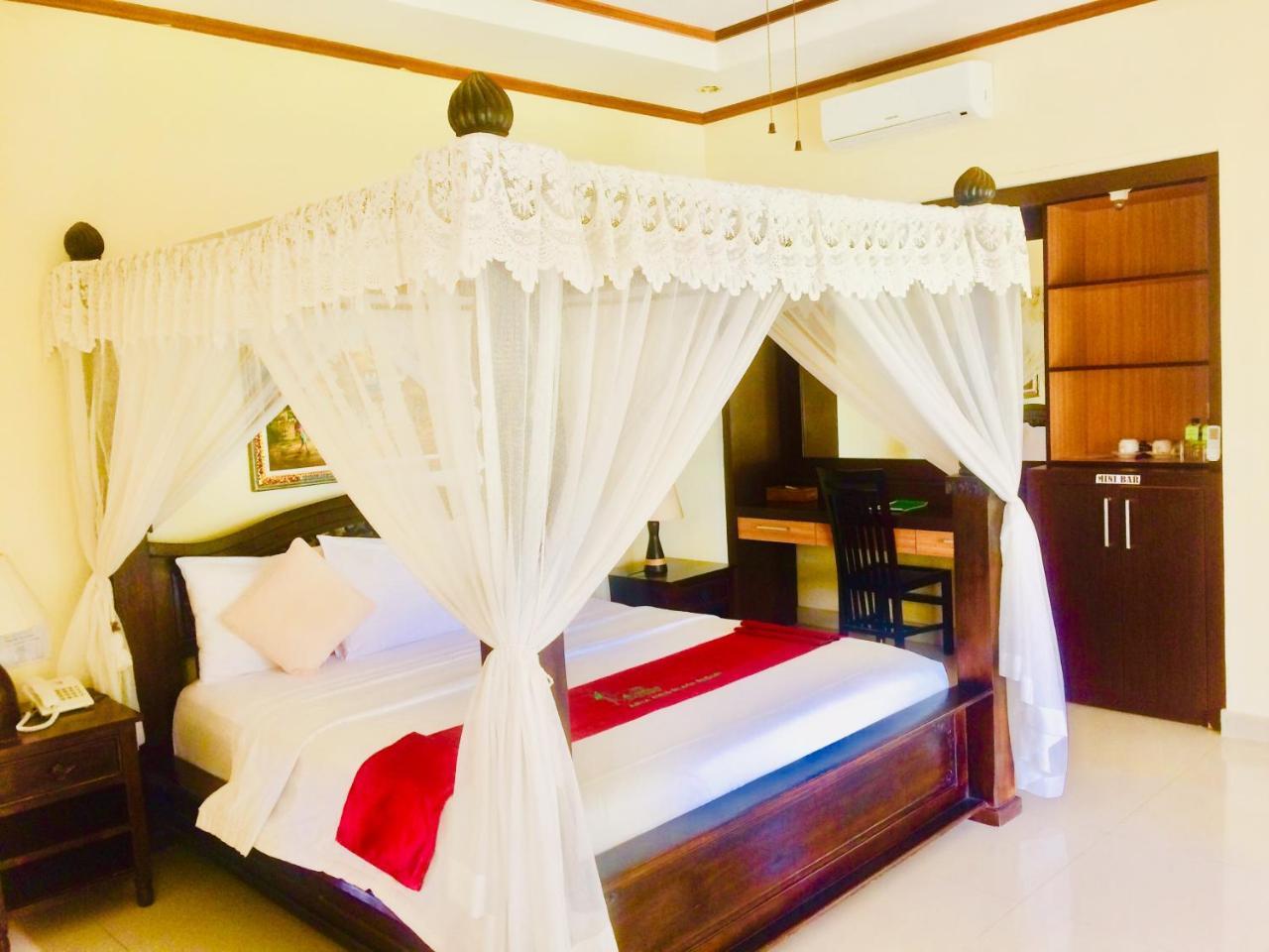 Arya Amed Beach Resort And Dive Center Esterno foto